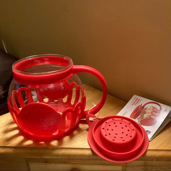 Microwave Popcorn Popper Red Borosilicate Glass 3 in 1 Silicone Lid 1.5 Quart - Picture 5 of 11